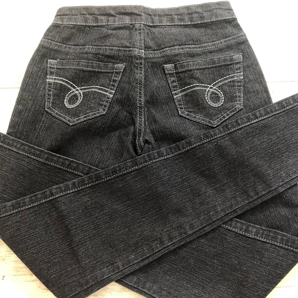 Classic RVT Black Denim Jeans for Women - Picture 5 of 7